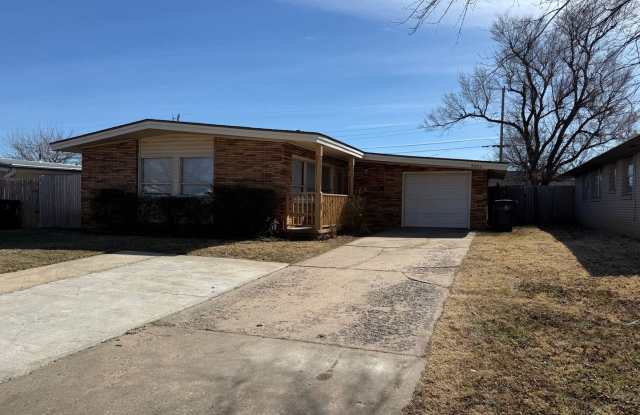 4 bed , 1.5 bath , inside laundry, fenced yard, ceramic flooring throughout! photos photos