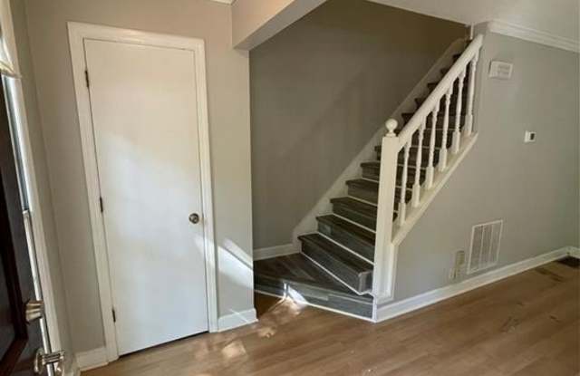 2428 Salem Court SW Gallery 3