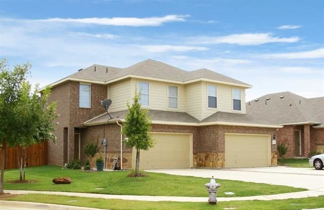 1303 Piedmont - 1303 Piedmont Dr, Mansfield, TX 76063