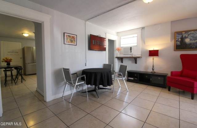 130 Tobin unit: 3 photos photos