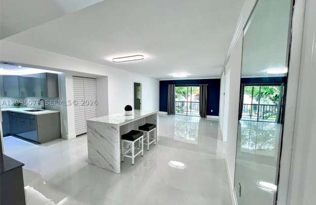 7825 Miller Dr Gallery 1