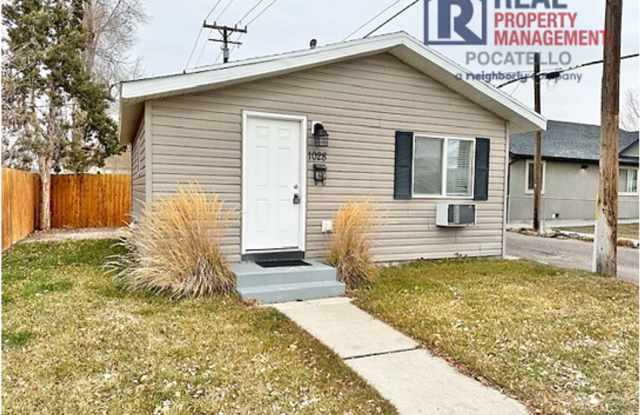 1 bed 1 bath single family home - small dog negotiable photos photos
