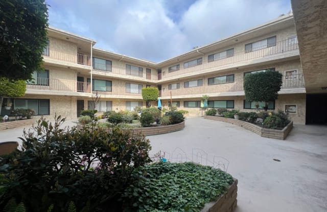 3511 Elm Avenue #208 - 3511 Elm Avenue, Long Beach, CA 90807