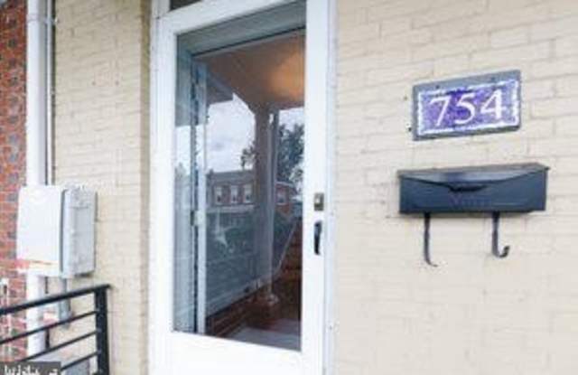 754 NEWTON PLACE NW Gallery 2