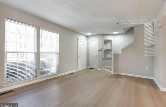 2713 PISCATAWAY RUN Drive Gallery 4