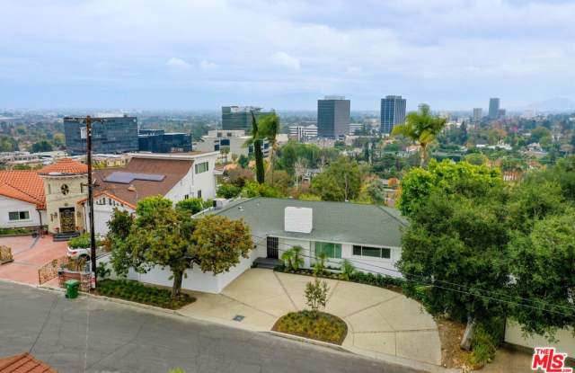 16210 Bertella Dr Gallery 2