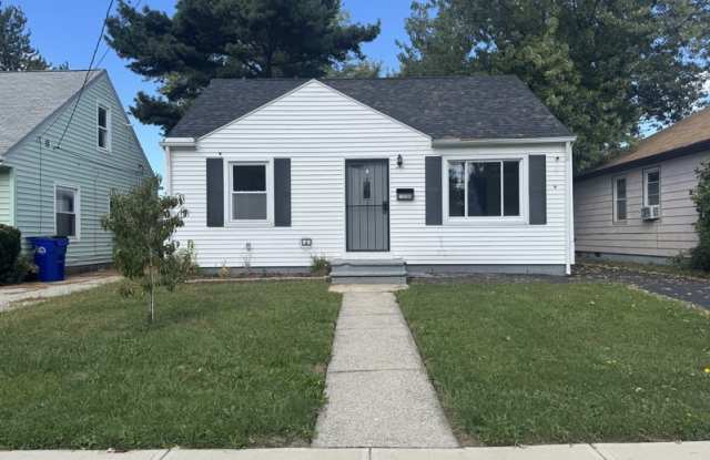 13506 Bennington Avenue photos photos