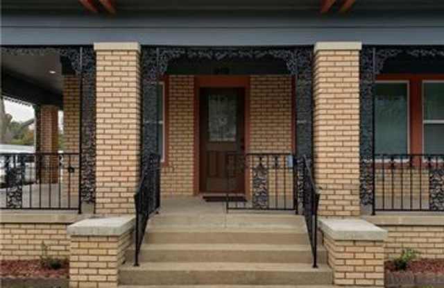 919 Mount Auburn Avenue - 919 Mount Auburn Avenue, Dallas, TX 75223