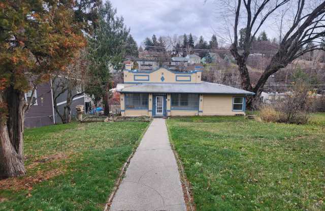 350 SW State St. - 350 Southwest State Street, Pullman, WA 99163