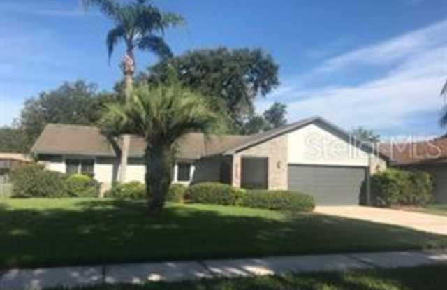 1033 TONY CIRCLE - 1033 Tony Circle, St. Cloud, FL 34772