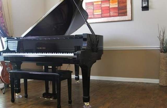 8105 Pecan Ridge Drive Gallery 4