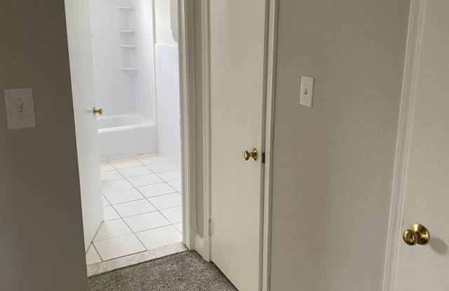 Charming 3Bed/2Bath Townhome in Towson - 929 Fairmount Avenue, Towson, MD 21204