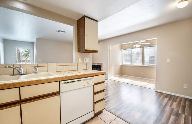 Great 2 Bedroom Condo photos photos