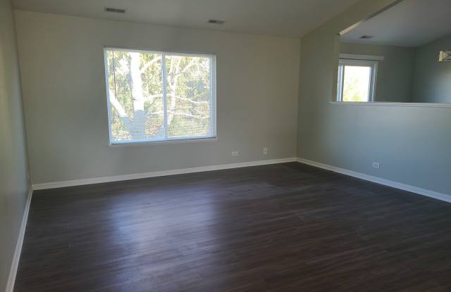 375 Abington Woods Drive Gallery 2