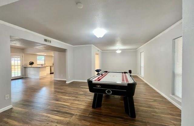 1109 Middle Cove Drive Gallery 4
