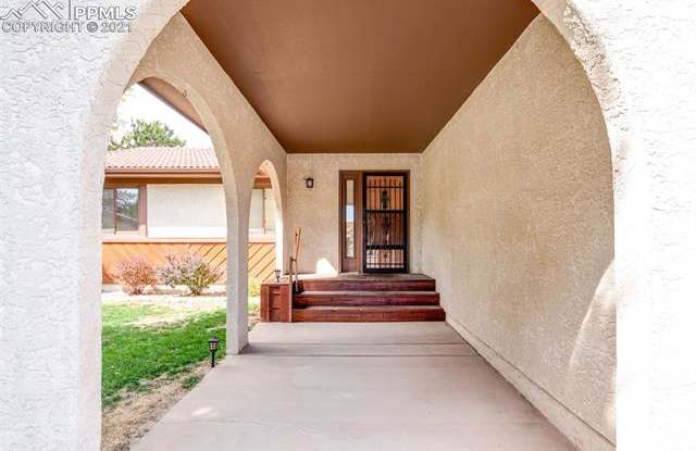 8550 Stratus Drive Gallery 2