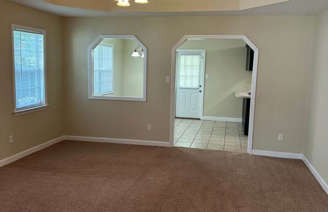 3 Bed 2 Bath Gallery 4