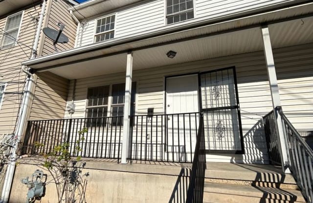 150 Girard Ave - 150 Girard Avenue, Trenton, NJ 08638