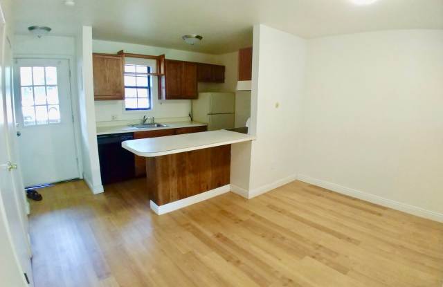 Updated 3 Bedroom Condo in the Wimbledon NOW AVAILABLE photos photos