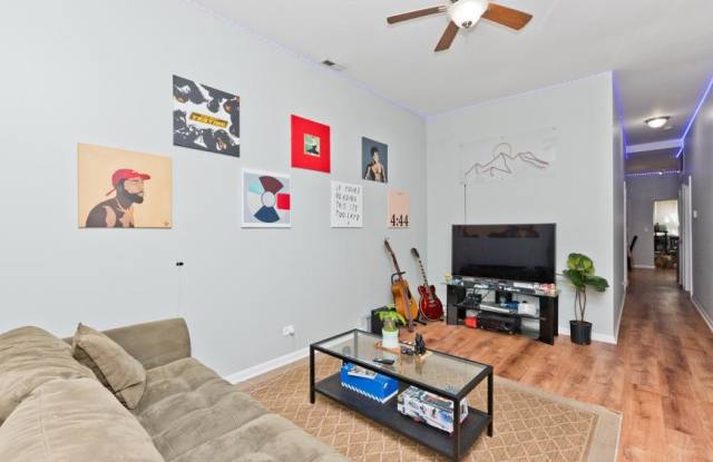 1431 W Flourney Gallery 4