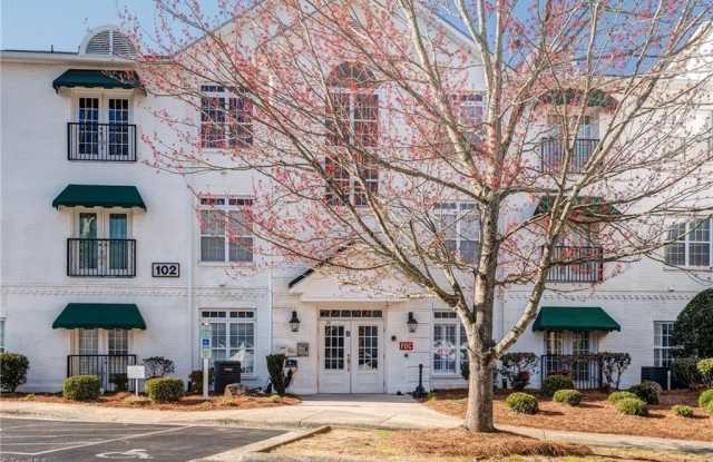 102 Sunset Circle - 102 Sunset Circle, Greensboro, NC 27408