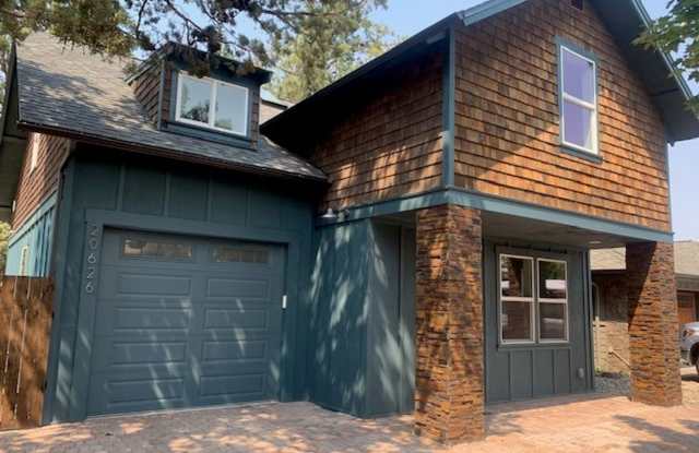 3 Bed/2.5 Bath Single Family Home in NE Bend photos photos