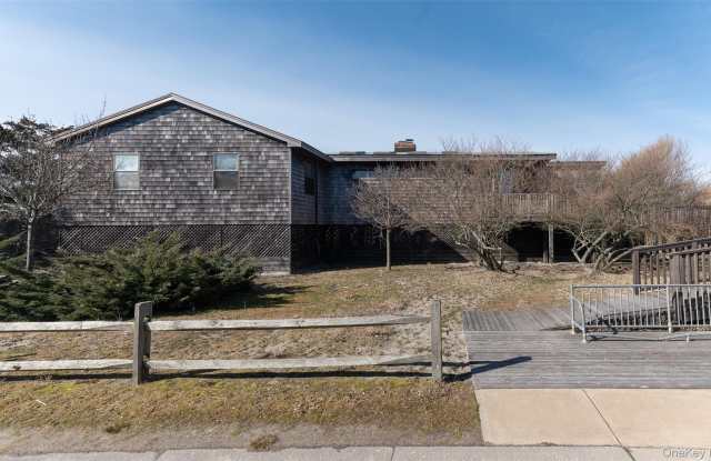 35 Sloop Walk photos photos