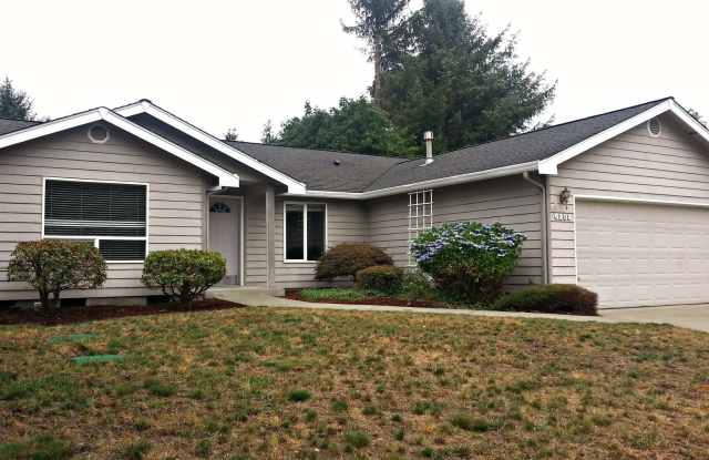 Heat pump with A/C!! On the green in Capital City Golf Club Estates! photos photos