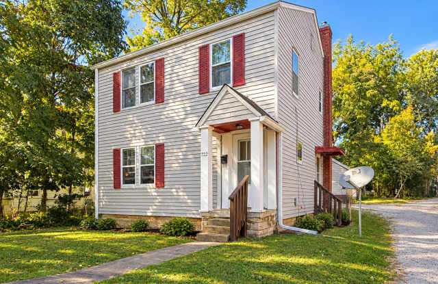 **August 2027** Great Location Near Campus Gallery 2