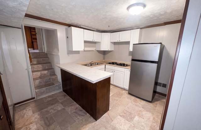 1601 Donora Ct Gallery 4