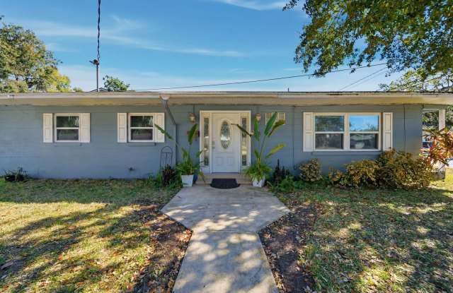 Charming Corner Lot Pool Home with Private Orchard Florida Living at Its Best – Pool, Privacy  Prime Location photos photos