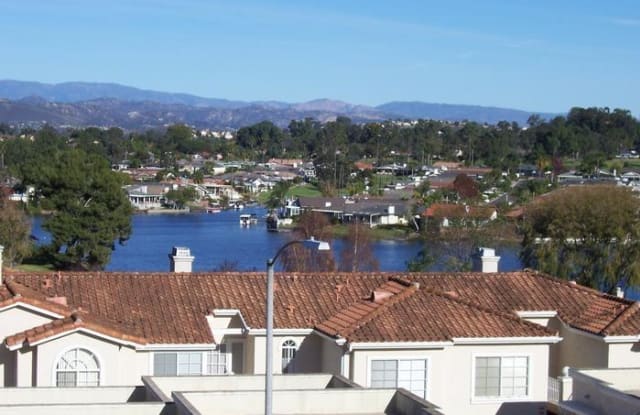 1572 Via Risa - 1572 Via Risa, Lake San Marcos, CA 92078
