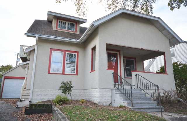 Kutzky Park Home w/Master Suite photos photos