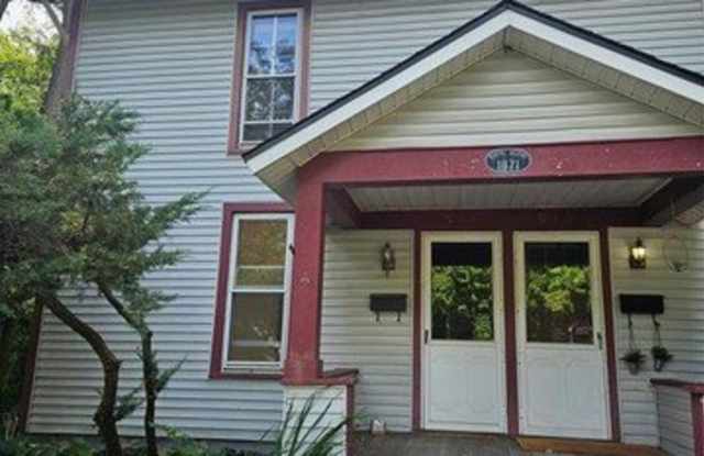 531 Hickory Street Gallery 1