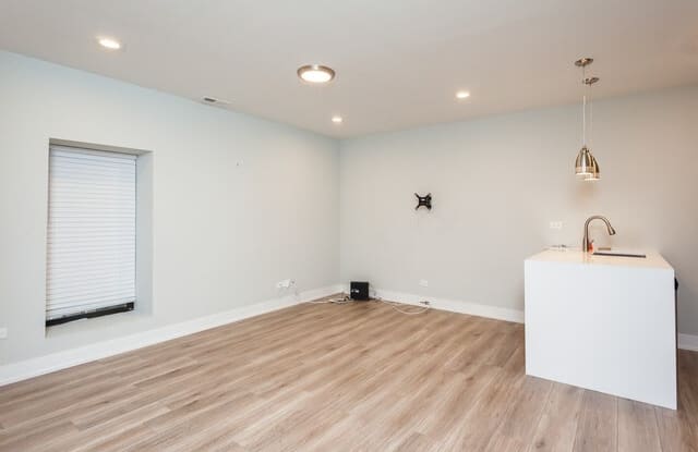 2223 West 21st Place Gallery 2