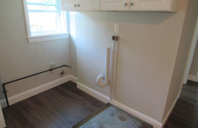 Dracut Beautiful 5 Bedroom Apartment Ready for Occupancy!! photos photos