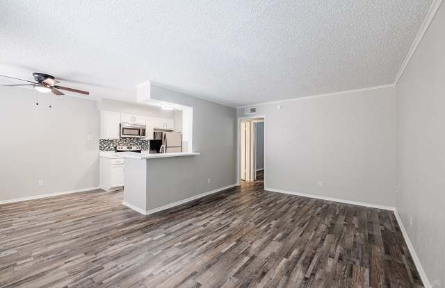 The Burgundy Apartments Gallery 1