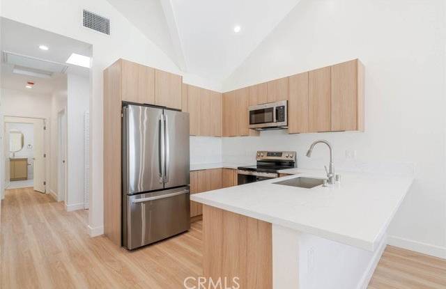 7570 Chaminade Avenue photos photos