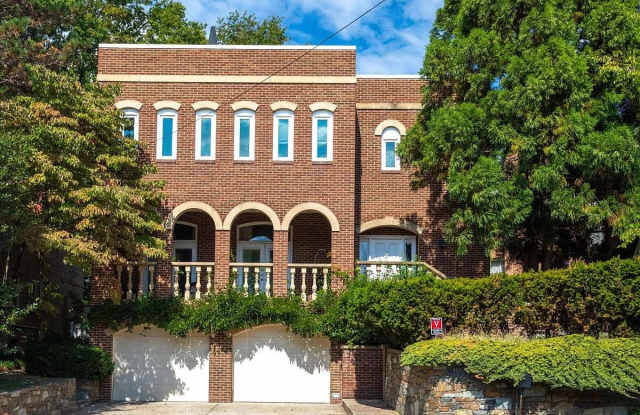 4611 Charleston Terrace Northwest photos photos