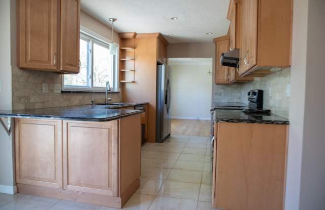 15579 Country Ridge Drive Gallery 4