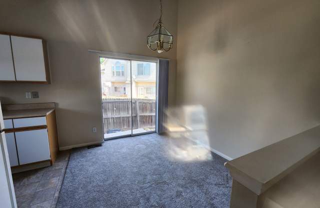 Available Now. Easy Living Split Level Condo in Autumn Chase II, Westminster Gallery 3