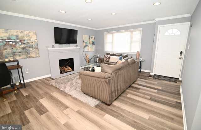 2541 FAIRHILL DRIVE Gallery 2