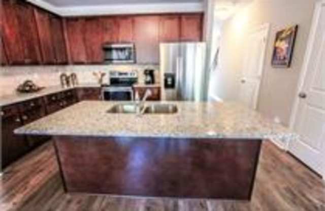 3288 Pennington Drive Gallery 3