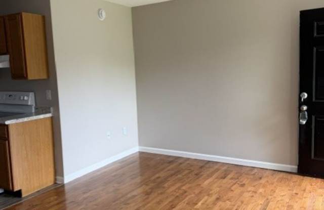 Maple Ridge 1 Bedroom Gallery 3