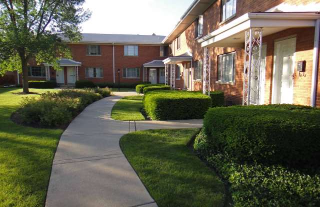 1332 Greenwillow Ln photos photos