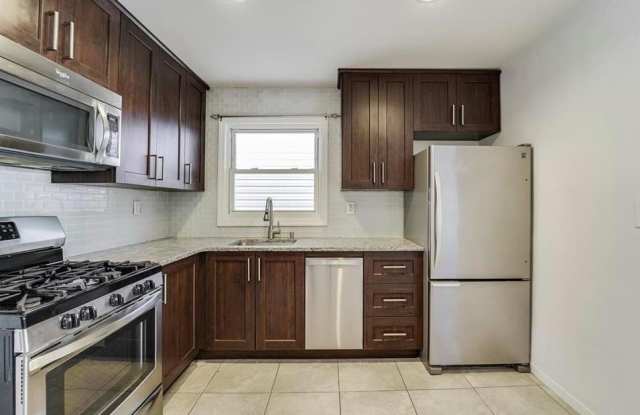 194 HANCOCK AVE photos photos