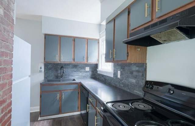 490 E Oakland Avenue photos photos