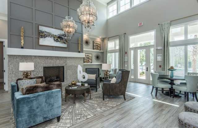 1515 Aquabelle Lane Gallery 3
