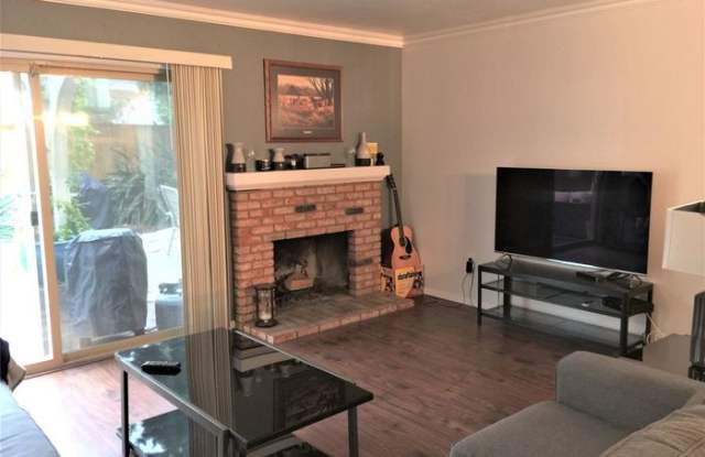 1459 Bridgeview Drive Gallery 4