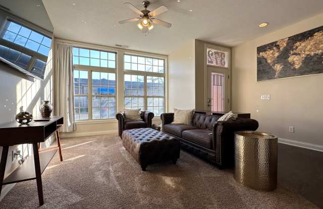 Amazing Location - Downtown Modern Living: 4 Bed 4 Bath! photos photos